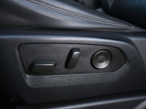 Used 2023 Chevrolet Tahoe LT image 9