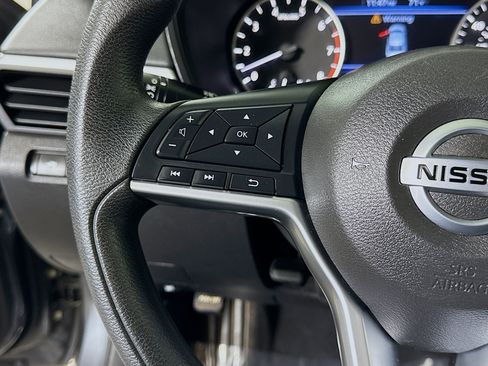 Used 2021 Nissan Altima 2.5 SV image 14