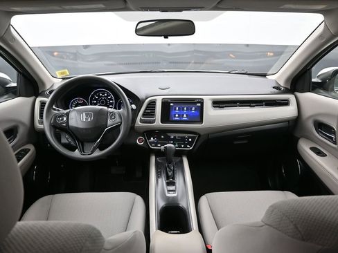 Used 2017 Honda HR-V EX image 20