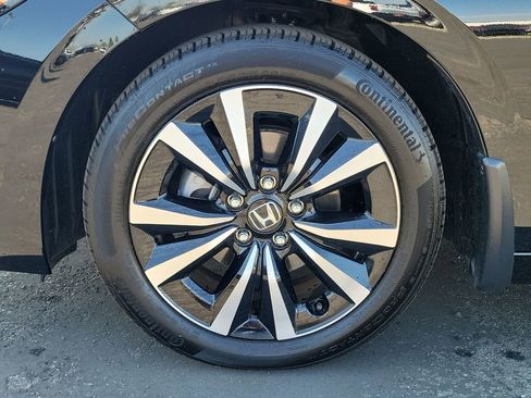 Used 2024 Honda Civic EX-L image 31