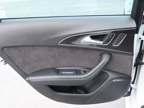 Used 2018 Audi S6 Premium Plus w/ S Sport Package image 16