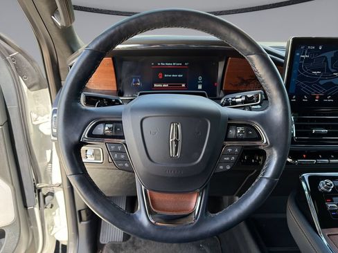 Used 2024 Lincoln Navigator Black Label AWD/4WD image 21