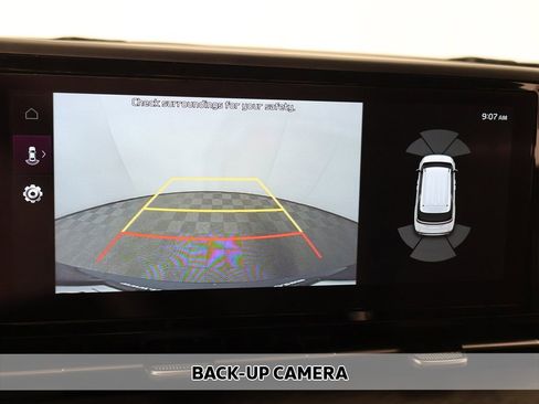 Used 2024 Kia Carnival EX image 6