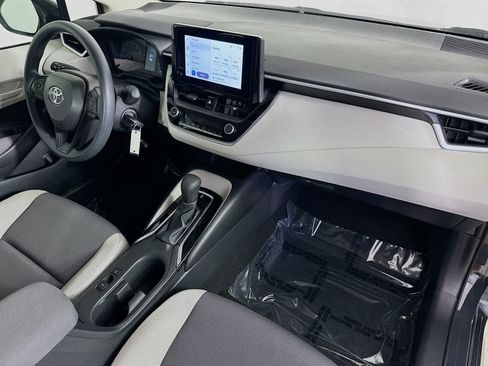 Used 2024 Toyota Corolla LE FWD image 30