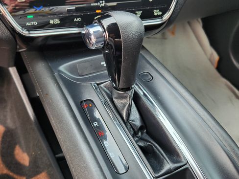 Used 2022 Honda HR-V EX image 21