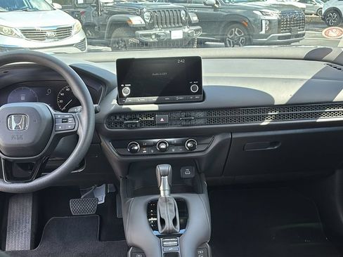 Certified 2025 Honda HR-V LX image 12