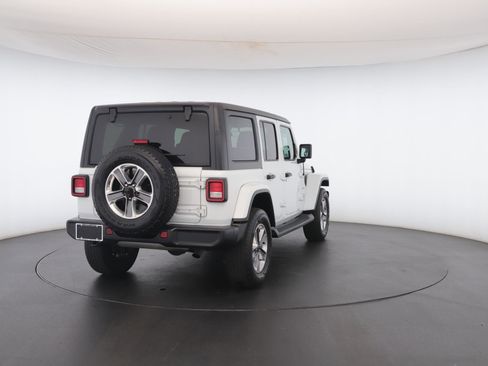 Certified 2021 Jeep Wrangler Unlimited Sahara w/ Cold Weather Group image 25