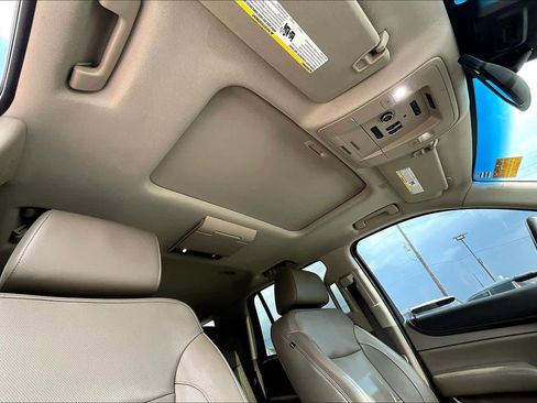 Used 2020 GMC Yukon SLT w/ Open Road Package image 13