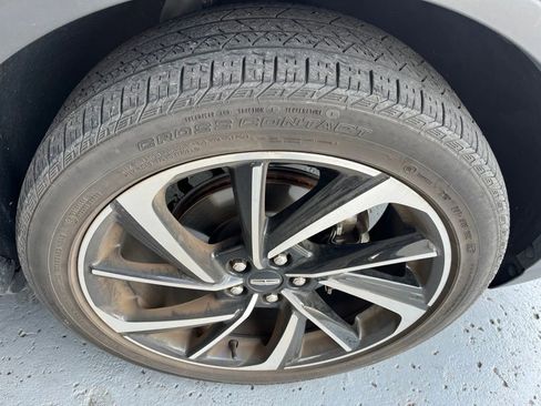 Used 2023 Lincoln Corsair Reserve FWD image 12