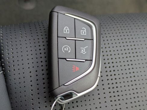 New 2025 Cadillac Optiq Sport 2 image 35