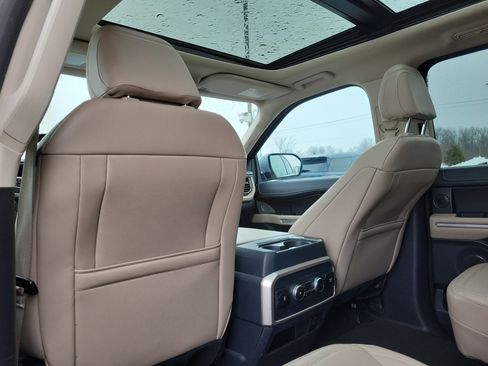 Certified 2024 Ford Expedition Limited image 12