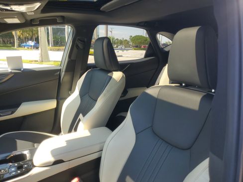 Used 2023 Lexus NX 350h AWD image 21