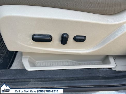 Used 2016 Ford Escape SE w/ SE Cold Weather Package image 17