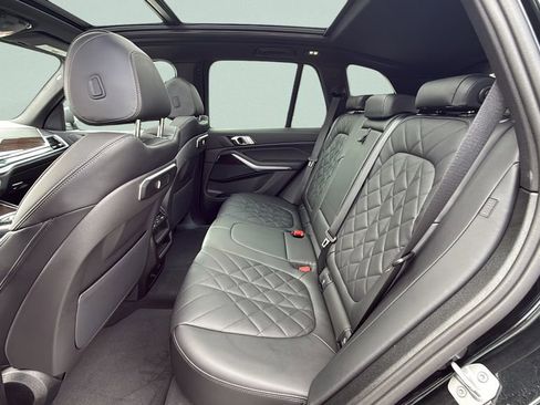 Certified 2025 BMW X5 xDrive40i w/ Parking Assistance Package image 16