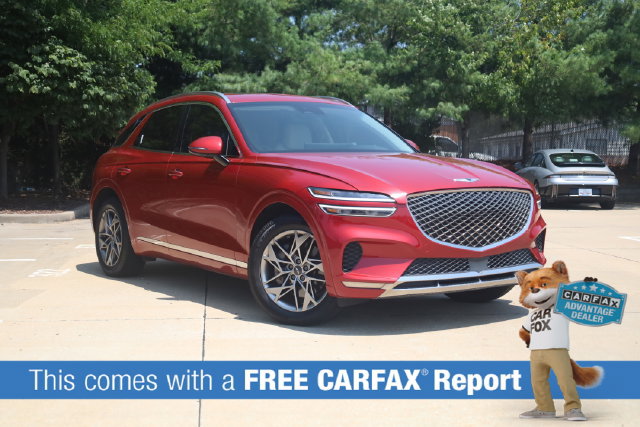 Used 2023 Genesis GV70 2.5T w/ Select Package AWD/4WD image 2