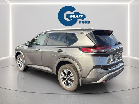 Used 2021 Nissan Rogue SV w/ Premium Package AWD/4WD image 4