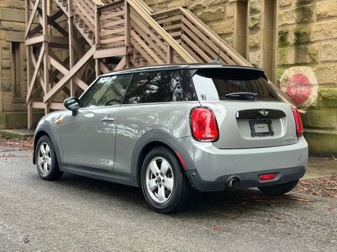 Used 2018 MINI Cooper 2-Door Hardtop image 27