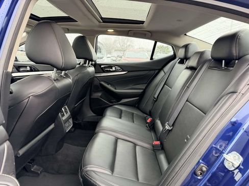 Used 2023 Nissan Maxima SL FWD image 12