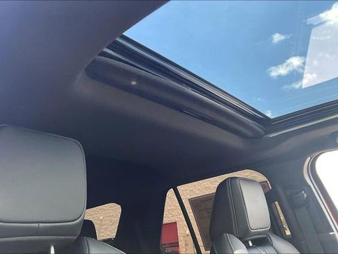 Used 2025 Toyota 4Runner Limited AWD/4WD image 22