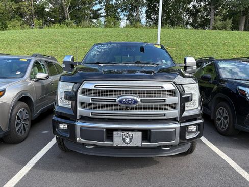 Used 2015 Ford F150 Platinum w/ Equipment Group 701A Luxury AWD/4WD image 2