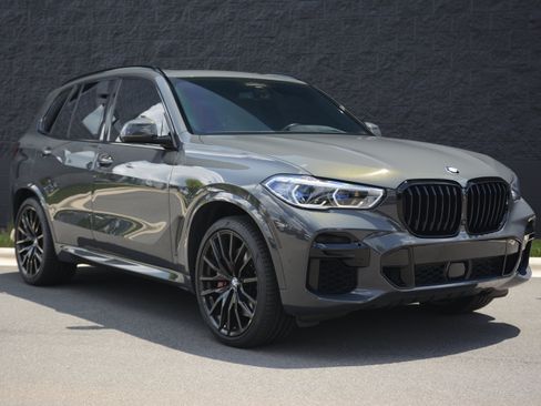 Used 2022 BMW X5 M50i w/ Executive Package AWD/4WD image 9