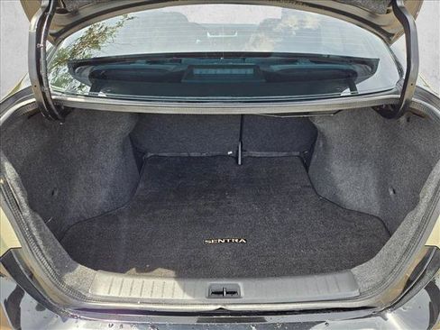 Used 2017 Nissan Sentra S FWD image 6