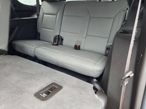 Certified 2024 Chevrolet Tahoe Z71 w/ Luxury Package image 12