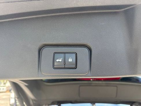 Certified 2023 Nissan Rogue Platinum FWD image 22