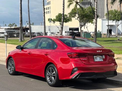 Used 2023 Kia Forte LXS image 3