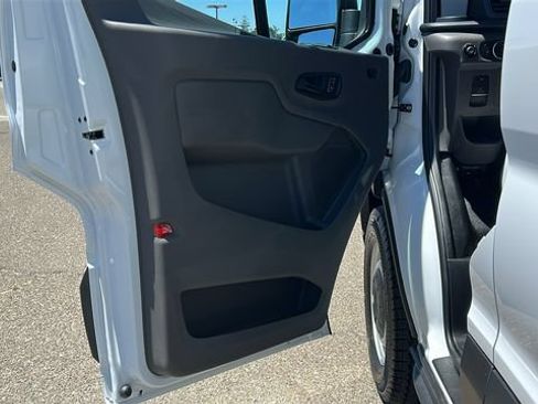 New 2026 Ford Transit 250 148 Medium Roof RWD image 15