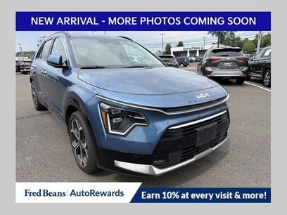 Used 2024 Kia Niro SX Touring