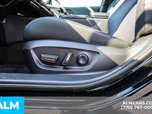 Used 2025 Toyota Prius XLE image 24