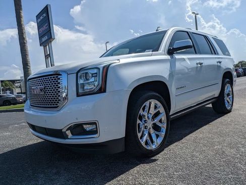 Used 2017 GMC Yukon Denali w/ Open Road Package RWD image 8