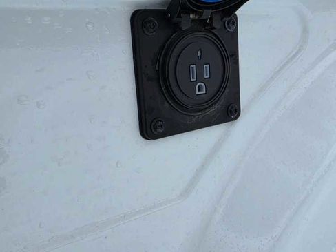 Used 2024 RAM 2500 Laramie image 10