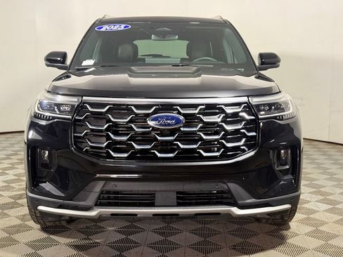 Used 2025 Ford Explorer Platinum w/ LUX Leather Package AWD/4WD image 10