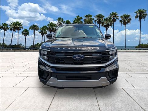 New 2026 Ford Expedition Platinum w/ Driver's Package AWD/4WD image 2