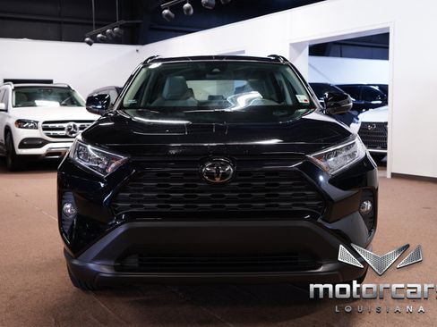 Used 2021 Toyota RAV4 XLE Premium FWD image 2