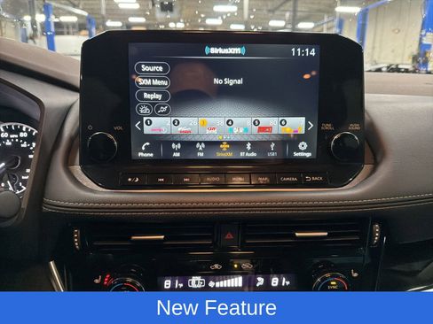 Used 2022 Nissan Rogue SL w/ SL Premium Package image 12