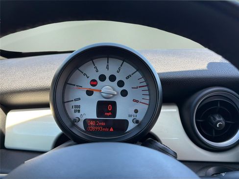 Used 2013 MINI Cooper Coupe FWD image 12