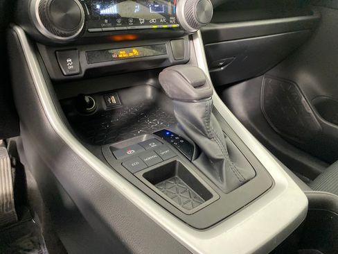 Certified 2023 Toyota RAV4 LE image 20