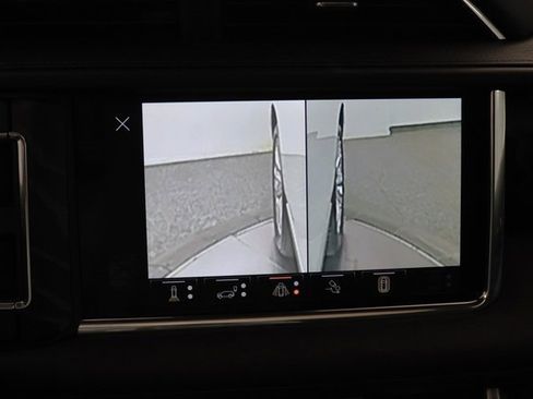 Used 2023 GMC Yukon Denali w/ Denali Reserve Package image 31