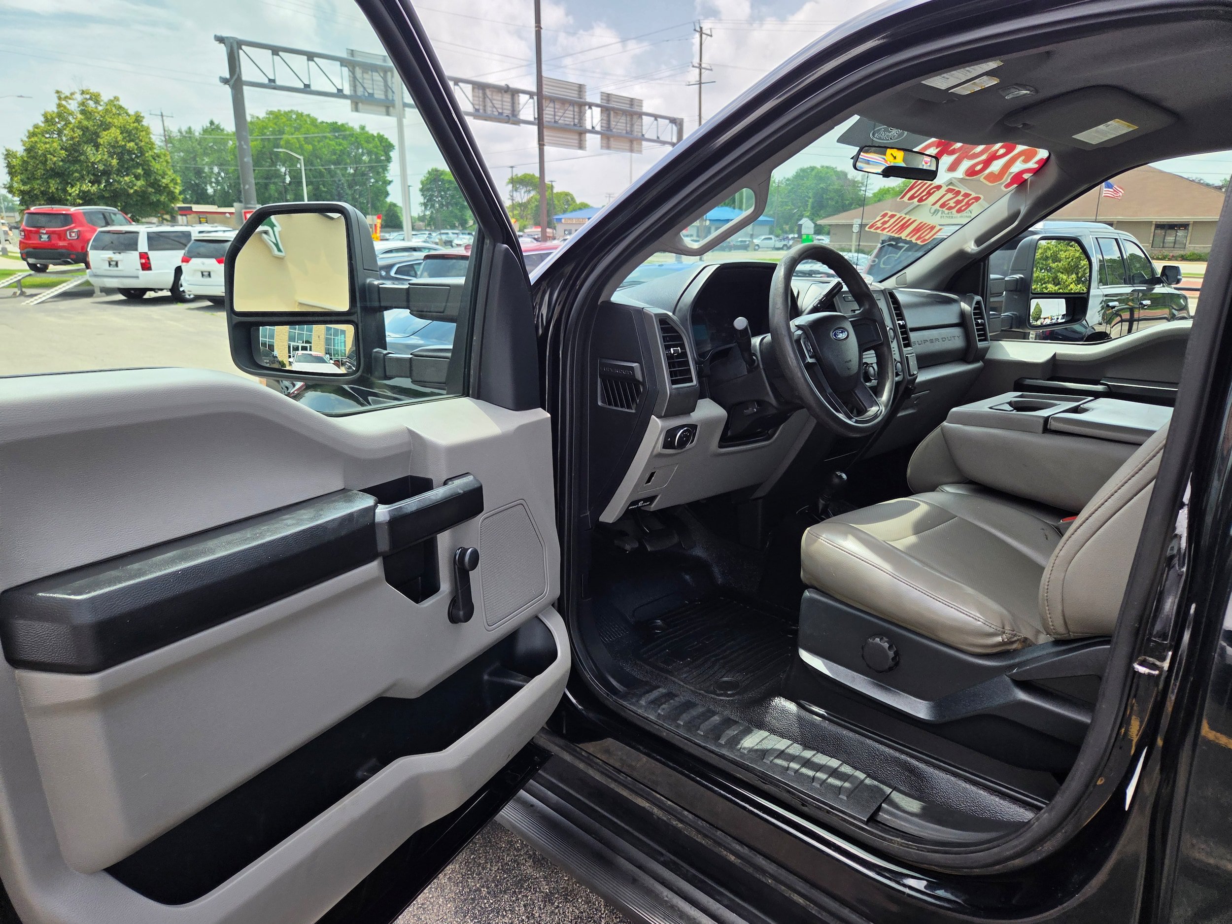 Used 2017 Ford F250 XL w/ Snow Plow Prep Package AWD/4WD image 5