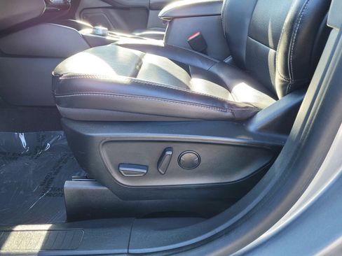 Used 2022 Ford Escape SEL image 15