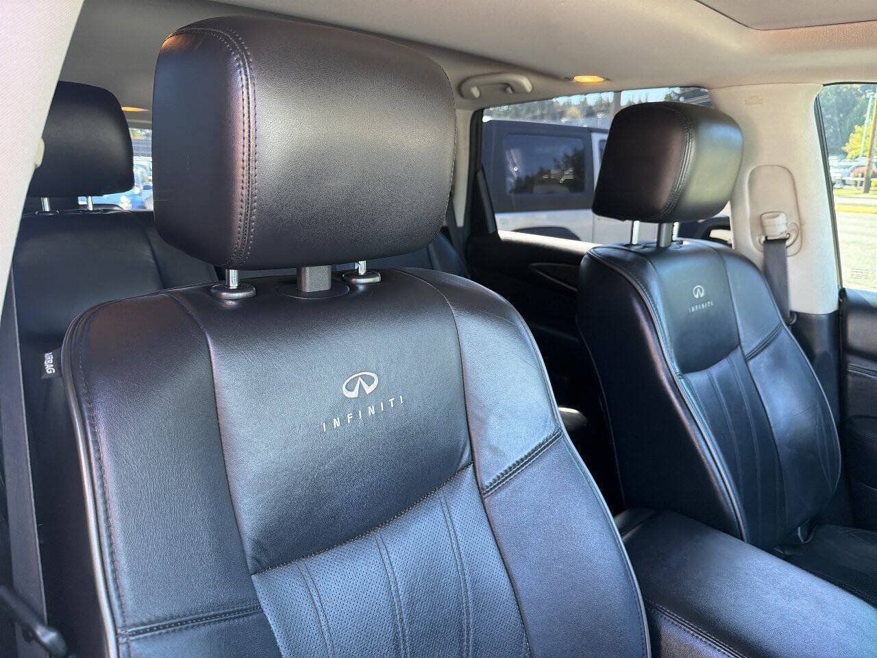 Used 2013 INFINITI JX35 AWD image 17