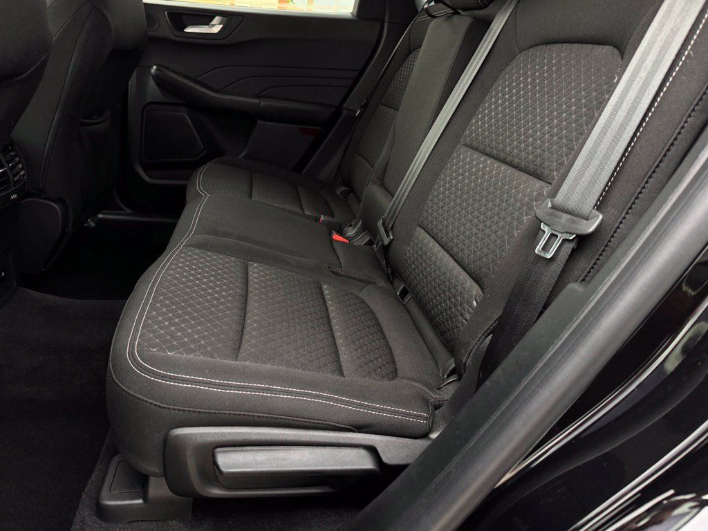 Used 2023 Ford Escape Active w/ Tech Pack #2 AWD/4WD image 9