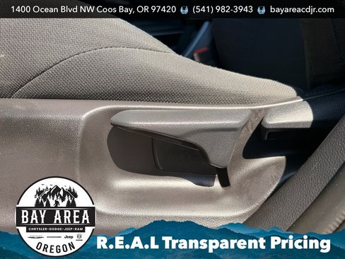 Used 2022 Toyota Corolla SE FWD image 10