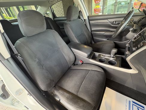 Used 2015 Nissan Altima 2.5 SV w/ Convenience Package FWD image 27