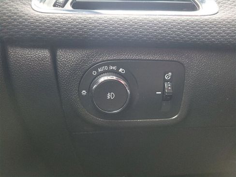 Used 2017 Chevrolet Cruze LT w/ RS Package image 17