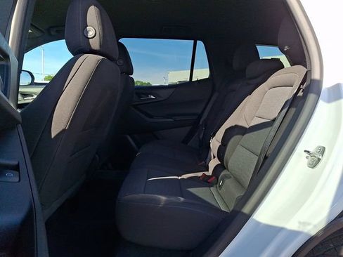 Used 2026 Chevrolet Equinox LT FWD image 10