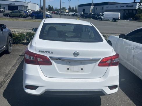 Used 2019 Nissan Sentra S FWD image 4